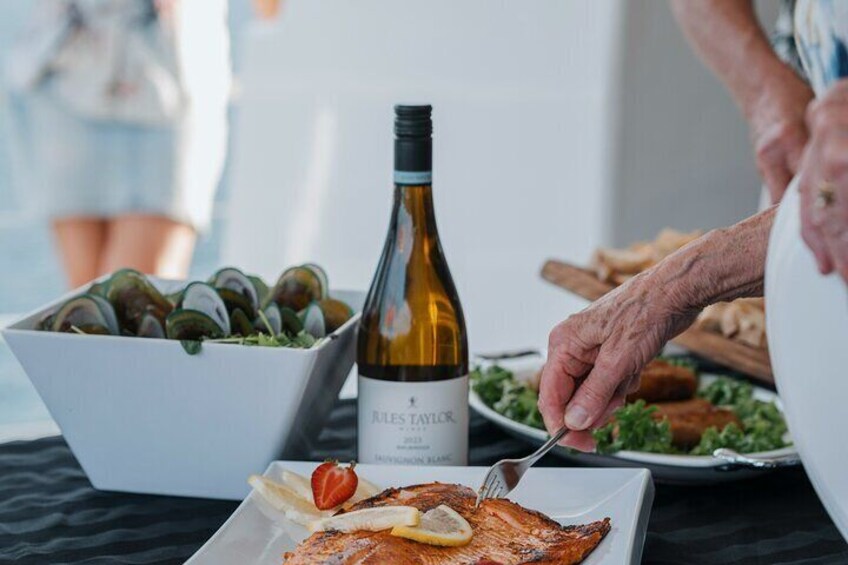 Marlborough Sounds Greenshell Mussel Tasting Cruise