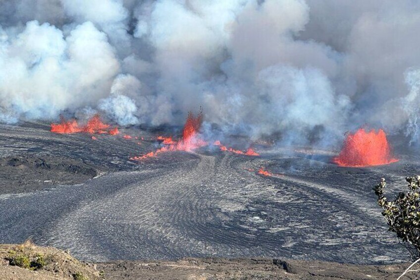 Eruption in Halemaumau Crater 9/10/23