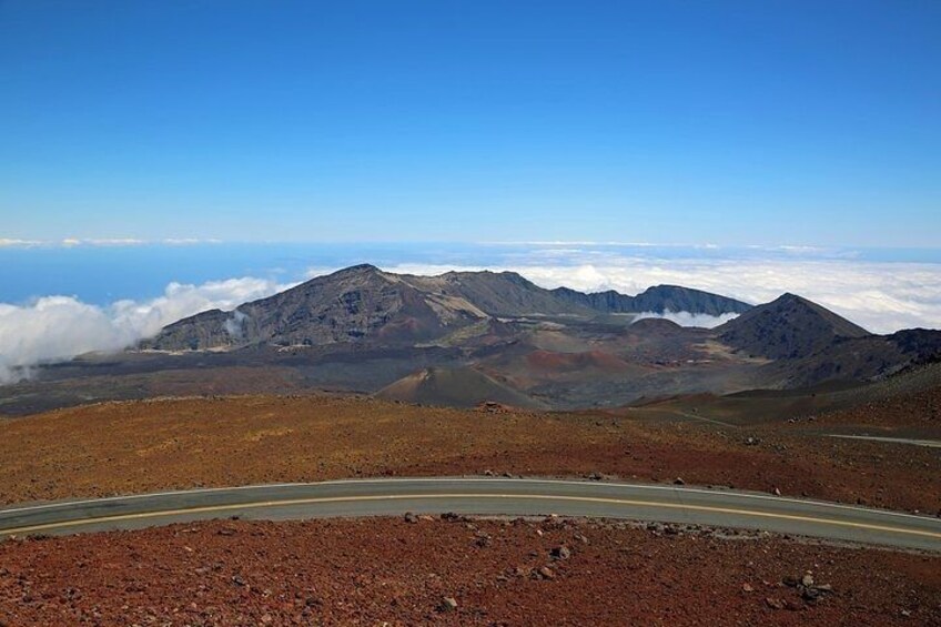 Maui Haleakala Self Paced 26 mile Downhill Bike Tour with Mountain Riders