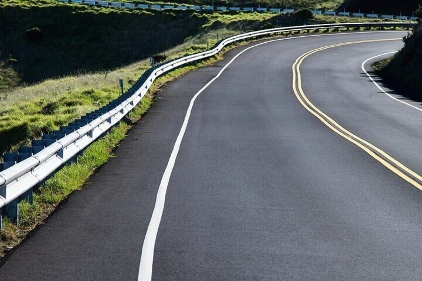 Maui Haleakala Day Bike Tour with Mountain Riders Ride 26 mile 6500 to sea level