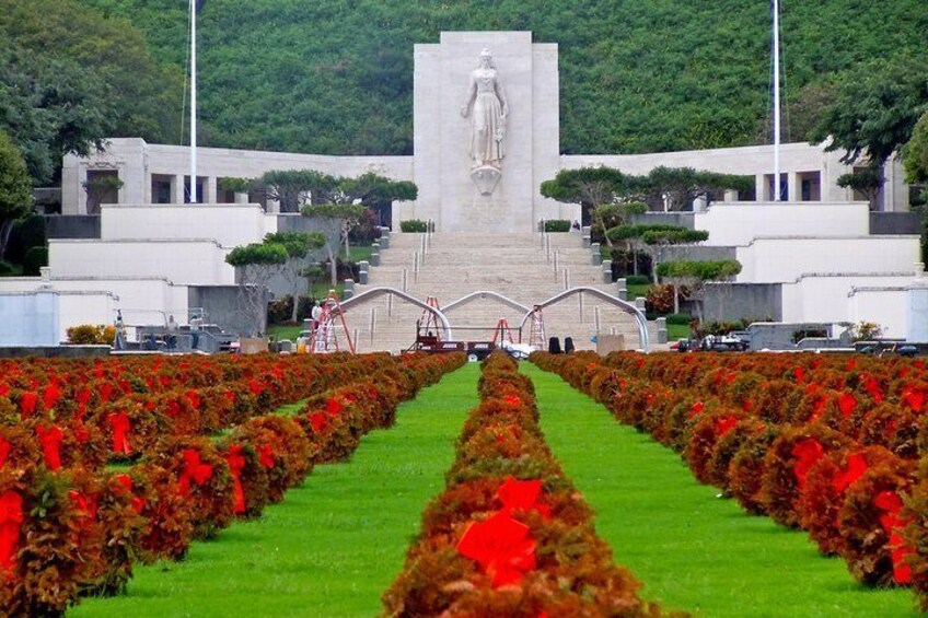 Pay your respects to the fallen soldiers who are buried at the Punchbowl National Cemetery of the Pacific.
