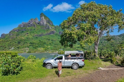 Private Tour: Bora Bora by 4WD