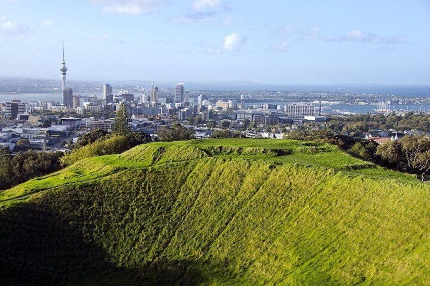City view from the top of Mt Eden.