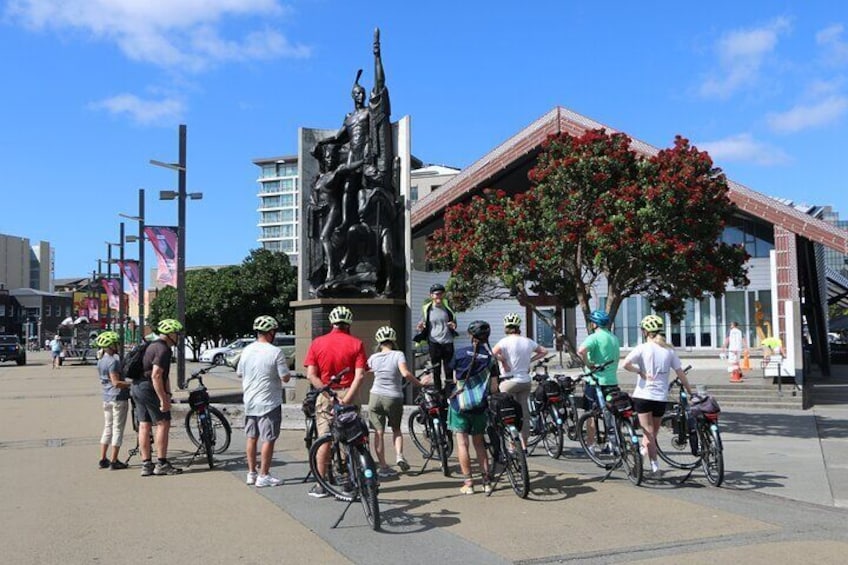 Wellington's stunning Kupe Statue