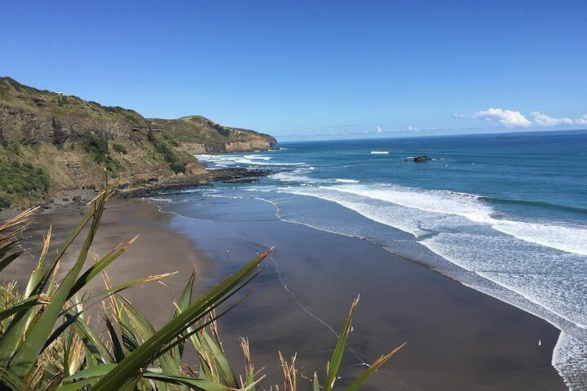 Maukatia Black Sand Beach, Muriwai