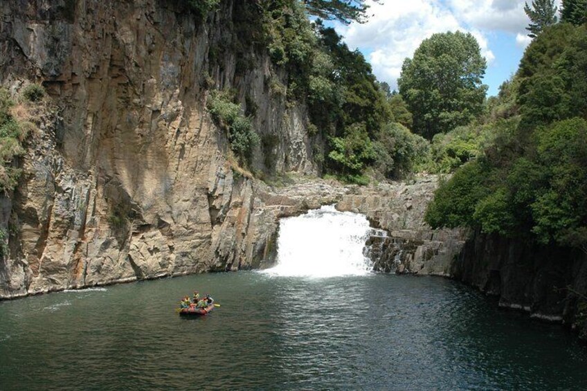 Starting at the base of Aniwhenua Falls