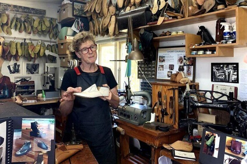 Sue Engels, shoemaker
