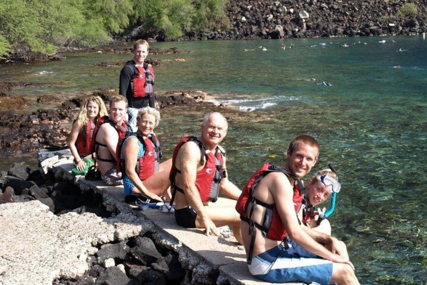 Ready to snorkel at Captain Cook Monument
