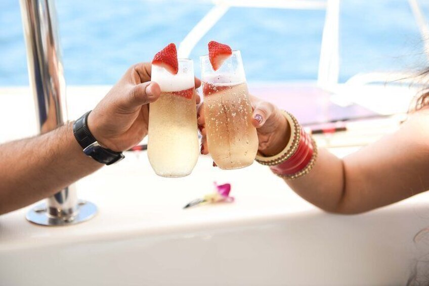 Private Snorkel Trip from Oahu on a Yacht