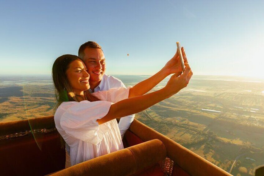 Gold Coast Hot Air Balloon + Winery Breakfast + Return Transfers