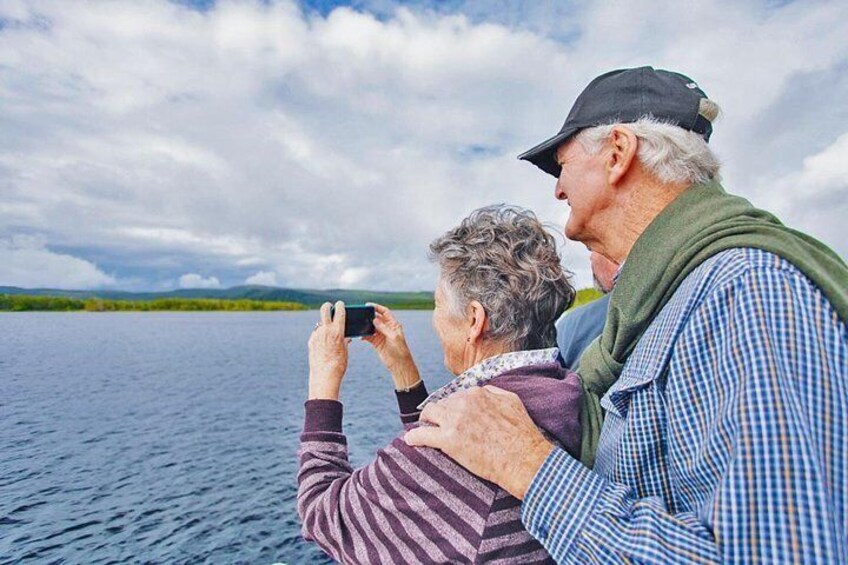 Cruise across Lake Cootharaba