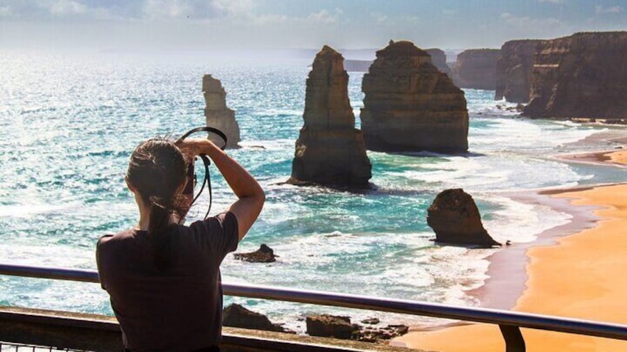 Small-Group Great Ocean Road Classic Day Tour from Melbourne