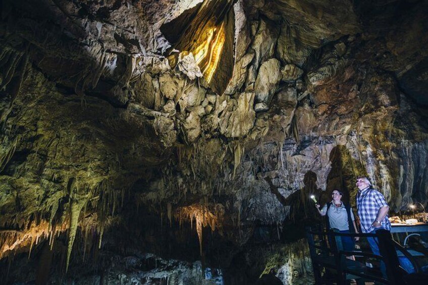 Translucent shawls in Ngilgi Cave