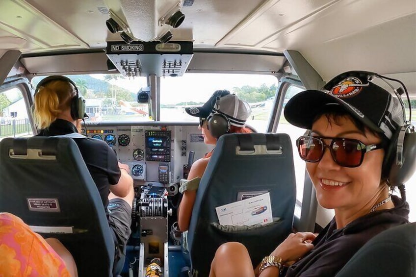 Scenic Flight - Great Barrier Reef, Heart Reef, Whitehaven Beach & Hill Inlet! 