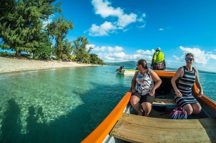 Boat ride to Pele Island