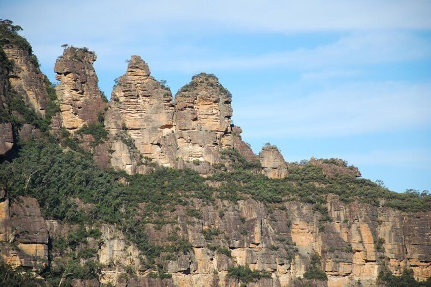 See Three Sisters Rock Formatiom