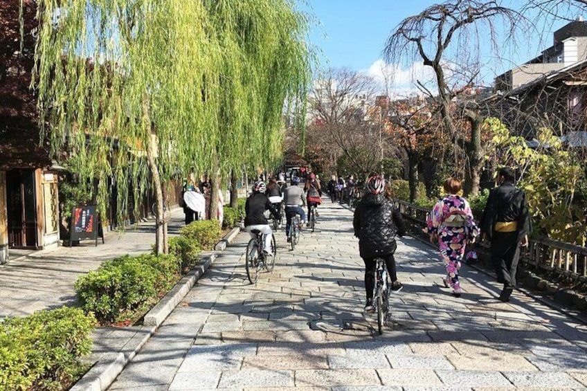 Cycling through Gion!