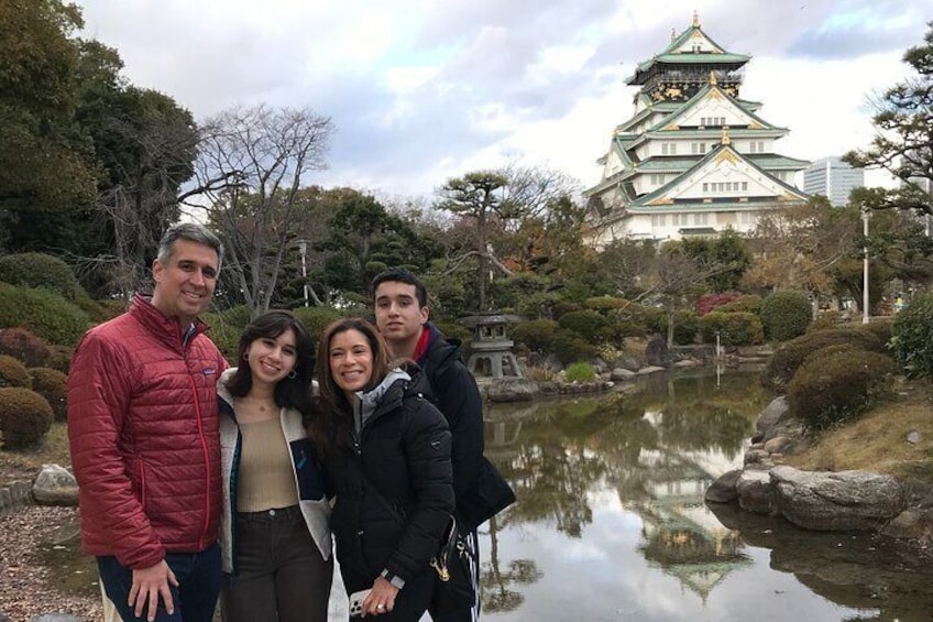 Osaka 4hr Private Tour with Government-Licensed Guide