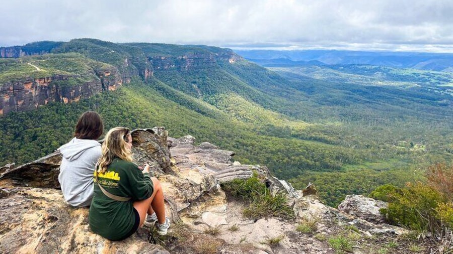 Blue Mountains Day Tour with Wildlife Park, Walks & Waterfalls