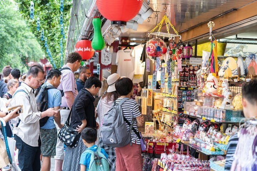 Food Crawl Tour in Asakusa