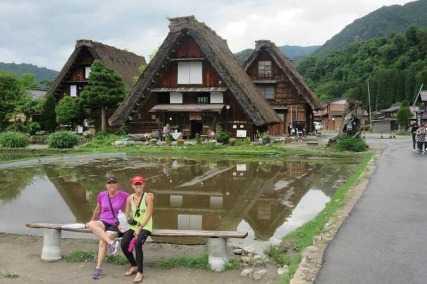 Shirakawago Charter Car Tour (Takayama departure) with English-speaking Driver