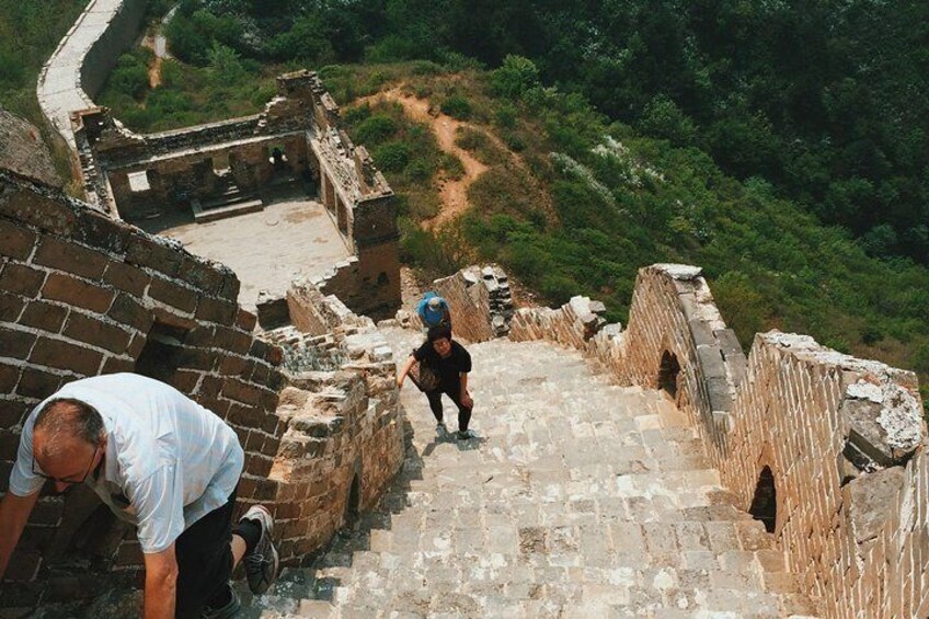 One-day Small Group Highlight of Great Wall Hiking Simatai West to Jinshanling