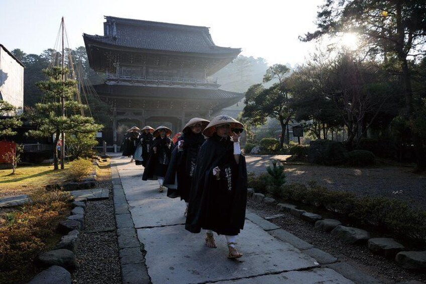 Temple Walk