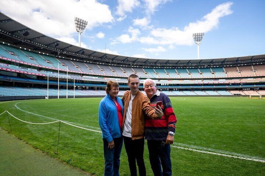 Half-Day Sports Lovers Bus Tour of Melbourne with Tour Options