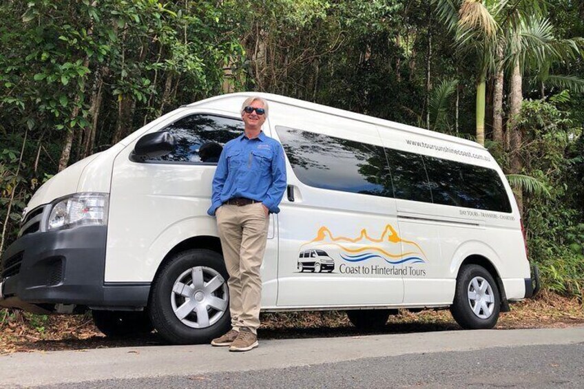 Minibus Maximum 12 Guests