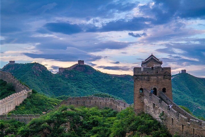 Bus tour to Jinshanling Great Wall with hotel pick up