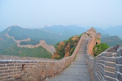 Mini Group: Simatai West to Jinshanling Great Wall Hiking Tour