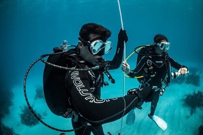 3-Day Advanced Diver Certification on the Gold Coast