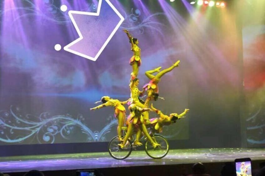Beijing Chaoyang Theater Acrobatic Show with Private Transfer Service