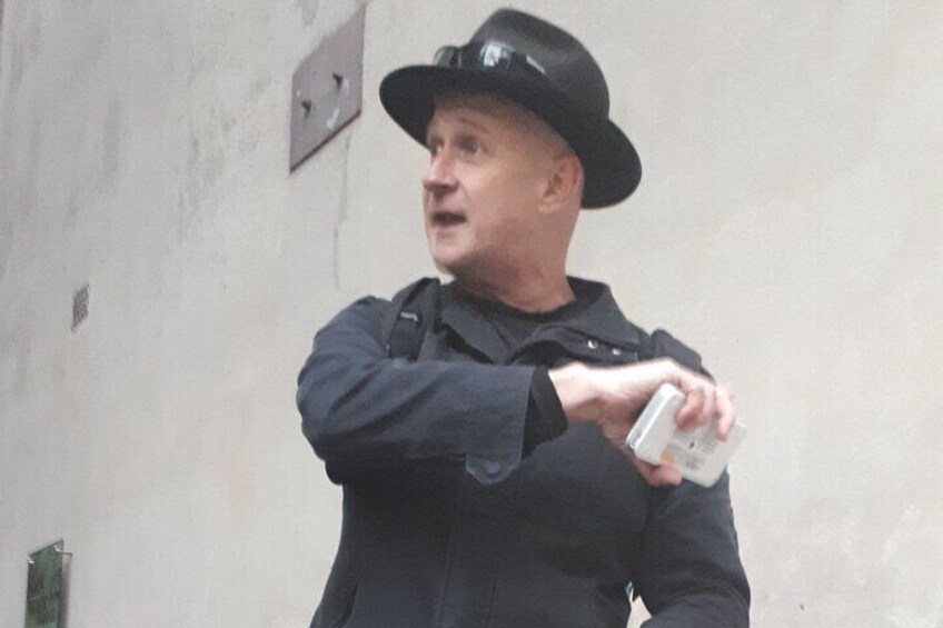 Melbourne Historical Walking Tour: Crime, Gangsters & Lolly Shops