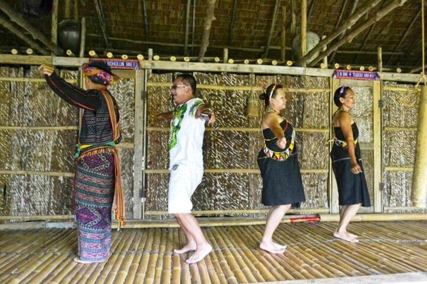 Traditional dance