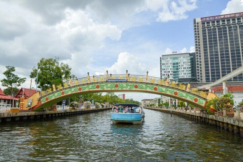 malacca river cruise, melaka malaysia