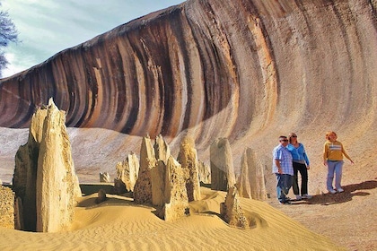 Wave Rock and Pinnacles Air & Ground Tour