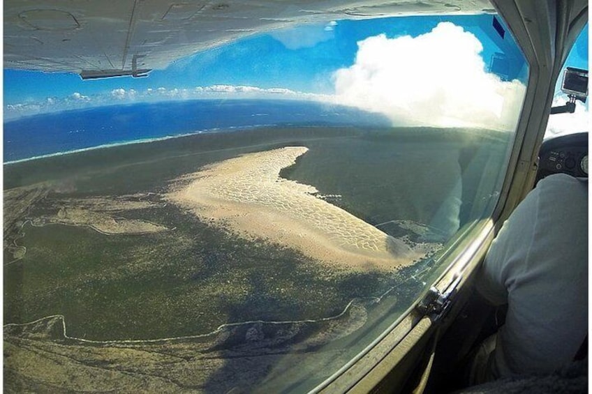 Pinnacles Desert Scenic Flight and Ground Tour