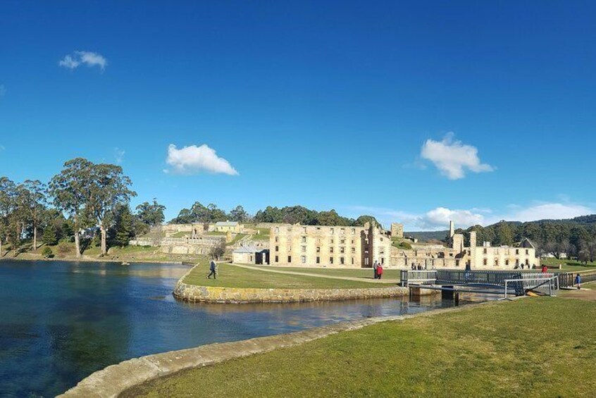 7-Day Super Value Tour of Tasmania: Explore Tasmania's West and East Coasts