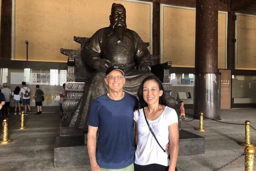 Beijing Private Tour: National Museum of China, Sacred Road and Ming Tombs 