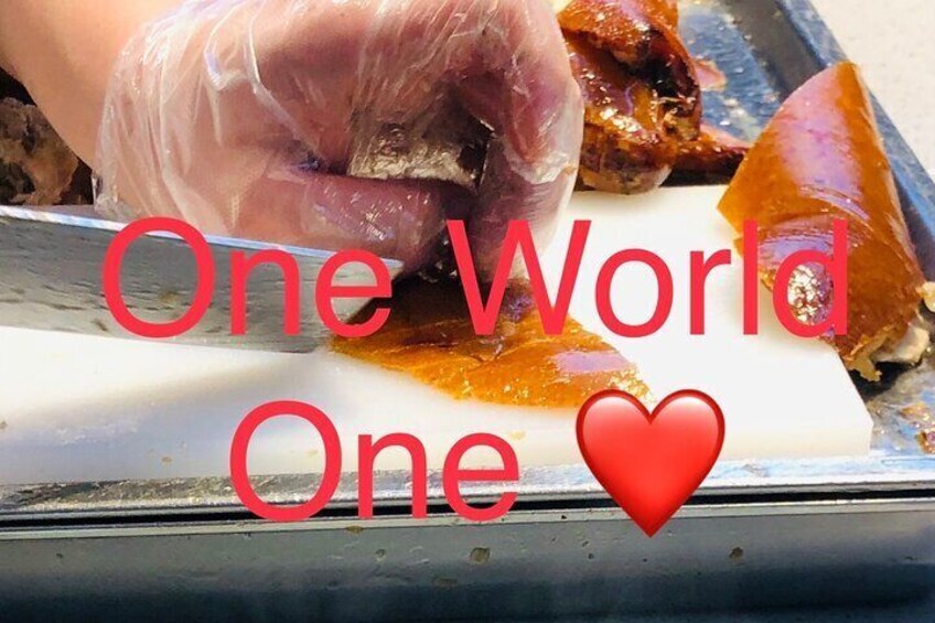 A delightful Peking Duck Meal➕Calligraphy Experience ➕Authentic Hutong Walking Experience➕❤️