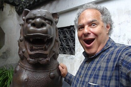 Private Full Day Tour of Shanghai Landmarks and Highlights