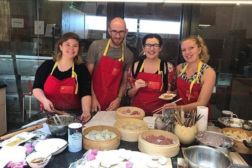 3-Hour Chinese Kitchen Cooking Class: Steamed Colorful Dumplings