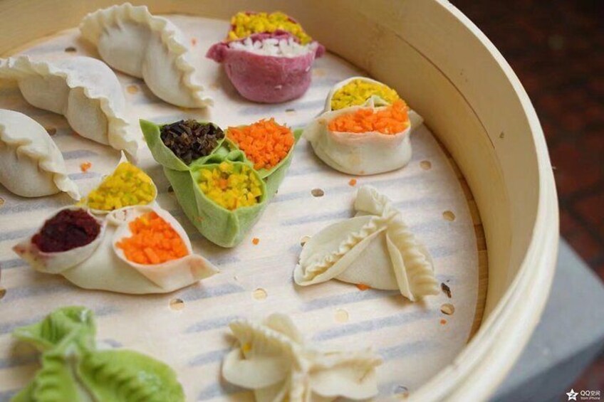 3-Hour Chinese Kitchen Cooking Class: Steamed Colorful Dumplings