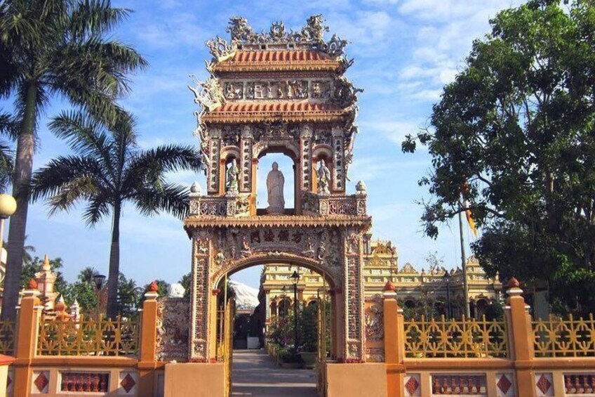 Vinh Trang Pagoda in Tien Giang Province