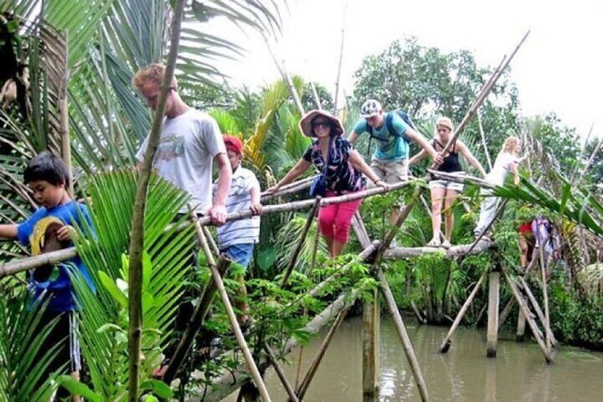 2-Day Mekong Delta Luxury Group Tour from Ho Chi Minh City