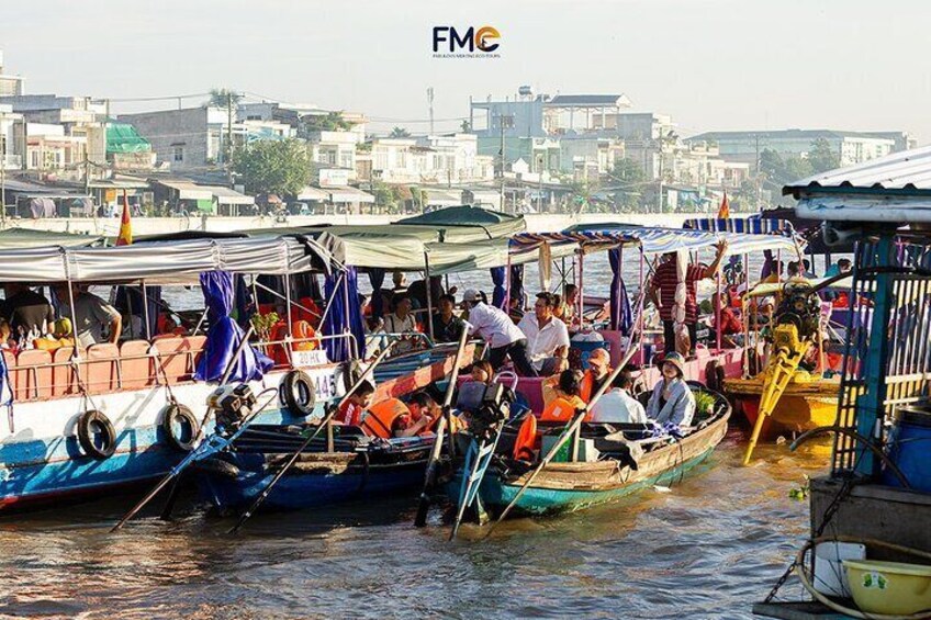 Mekong day tour Visit Cai Rang Floating Market pick up in Sai Gon