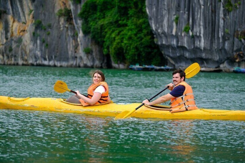  Ha Long Bay Cruise Day Tour - Cave, Kayaking, Swimming & Lunch