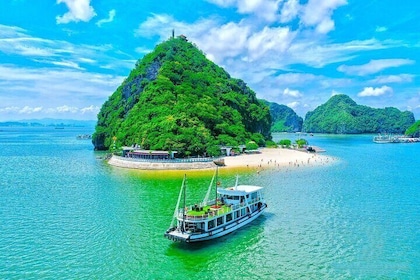 Ha Long Bay Cruise Day Tour-Cave, Kayaking,Ti top island & Lunch