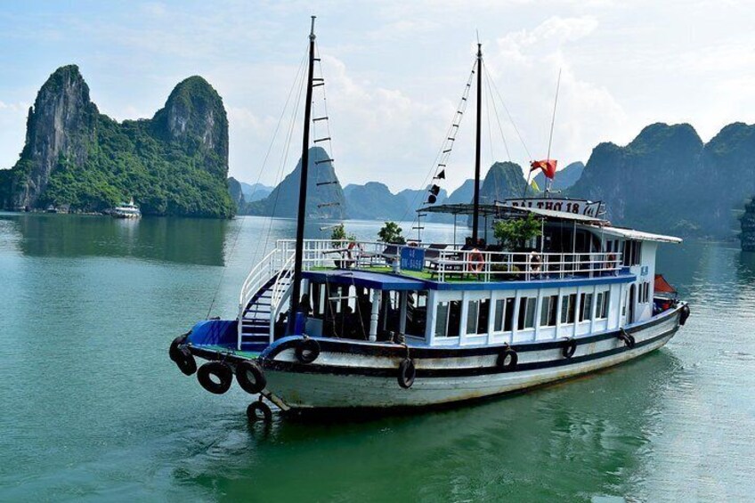 Day boat - Halong bay